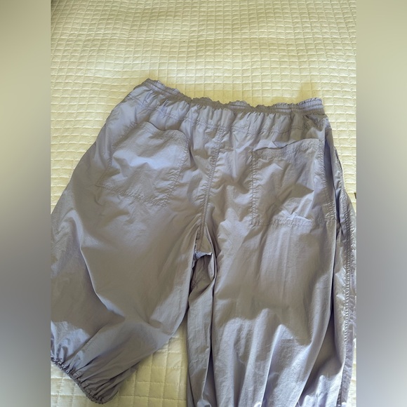 Anthropologie lavender drawstring capri shorts, size XL - Picture 3 of 12